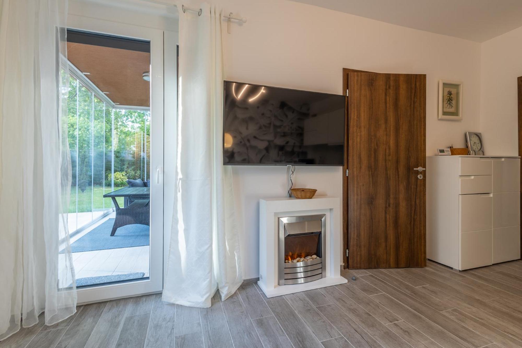 Casa Luxury Wellness Apartman By Bltn Siófok Esterno foto
